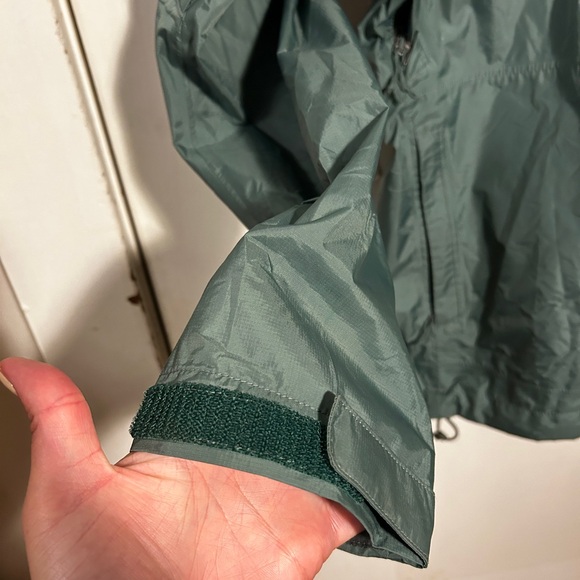 Patagonia Torentshell Rain Jacket Women’s Medium - Picture 4 of 6